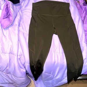 Lululemon athletica size 8 leggings